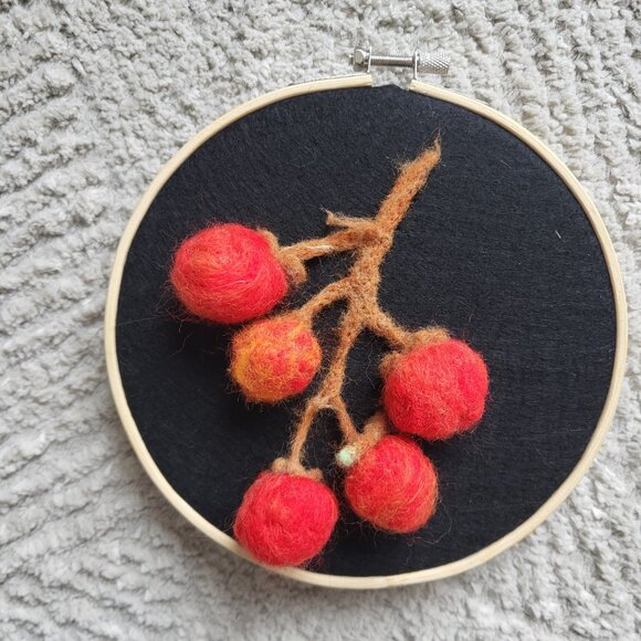 Vegetables on Embroidery Hoops | Handmade | Wool Needle Felting - Bundle of 4 - Picture 10 of 16